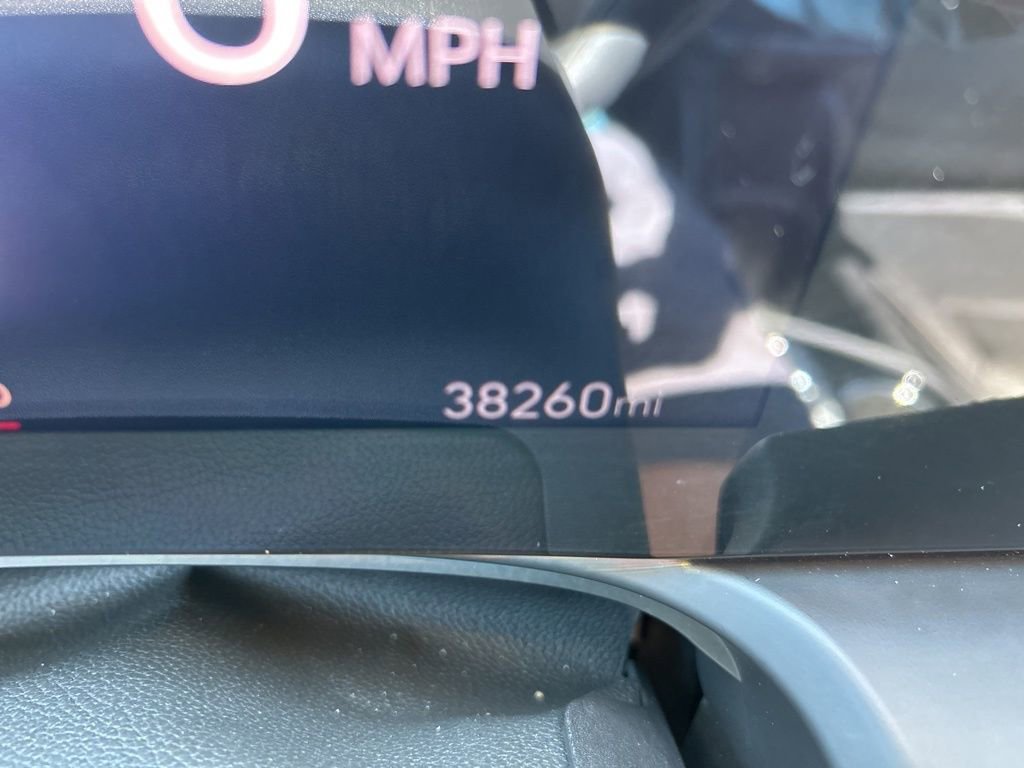 Used 2024 Buick Encore GX Sport Touring image 18