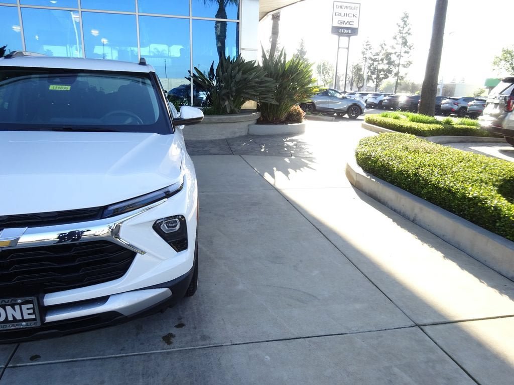 New 2026 Chevrolet TrailBlazer LT w/ Driver Confidence Package FWD image 31