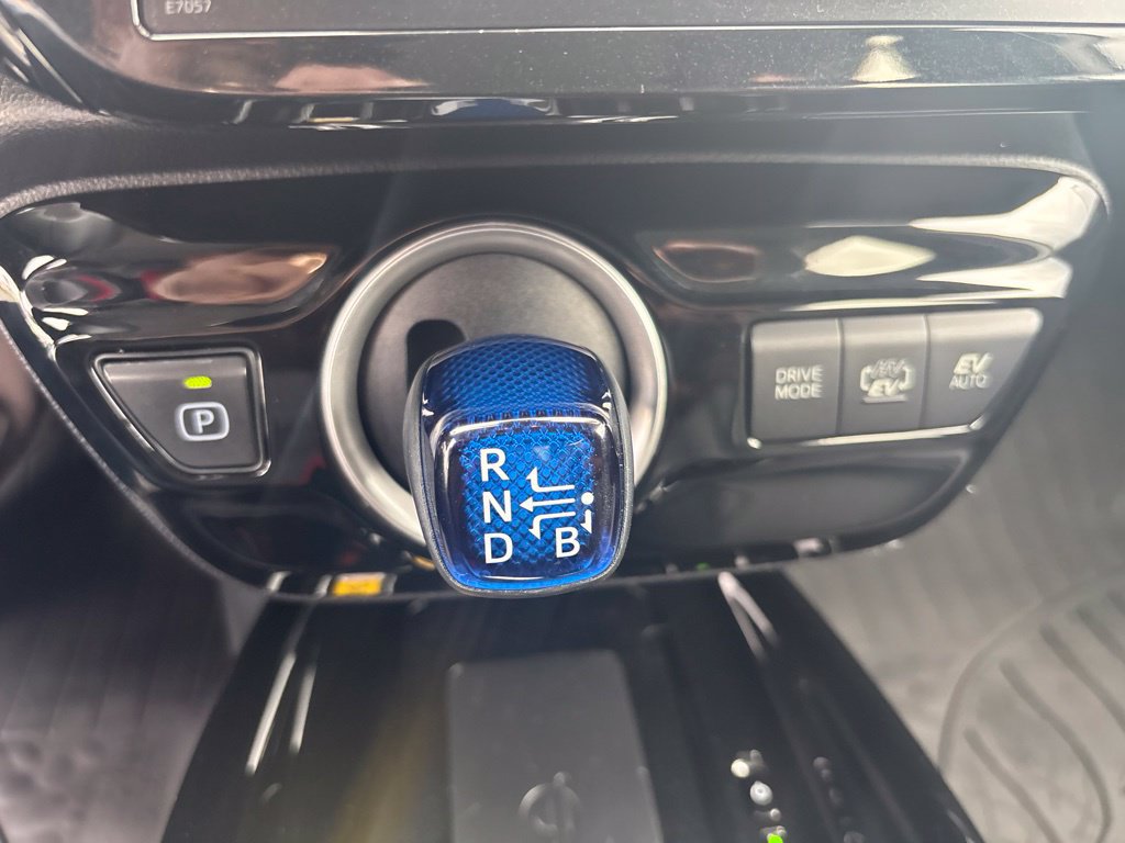 Used 2020 Toyota Prius Prime XLE FWD image 12