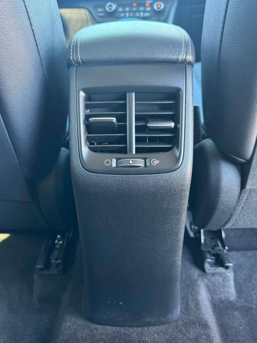 Used 2022 Kia Niro EX image 18