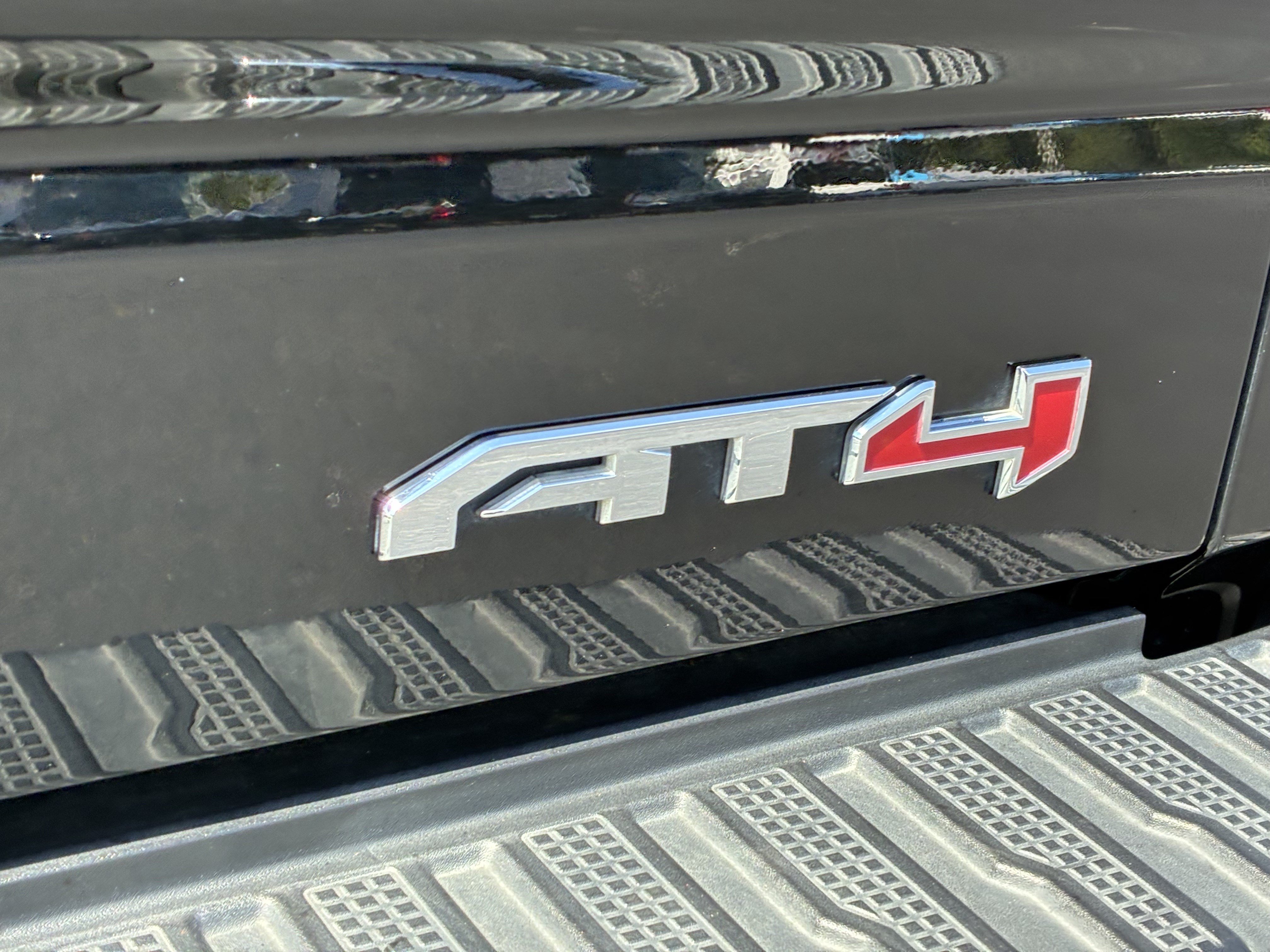 Used 2022 GMC Sierra 1500 AT4 AWD/4WD image 12
