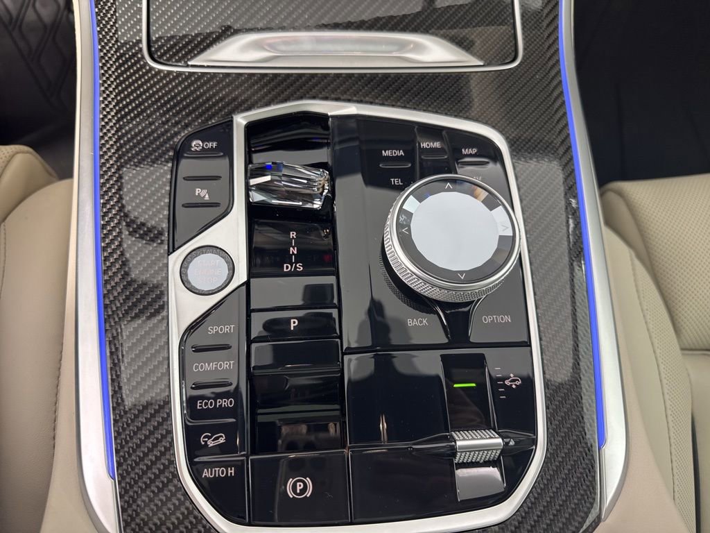 Used 2026 BMW X5 M60i image 19