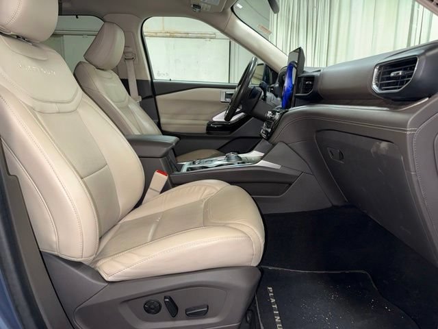 Used 2021 Ford Explorer Platinum w/ Equipment Group 601A AWD/4WD image 23