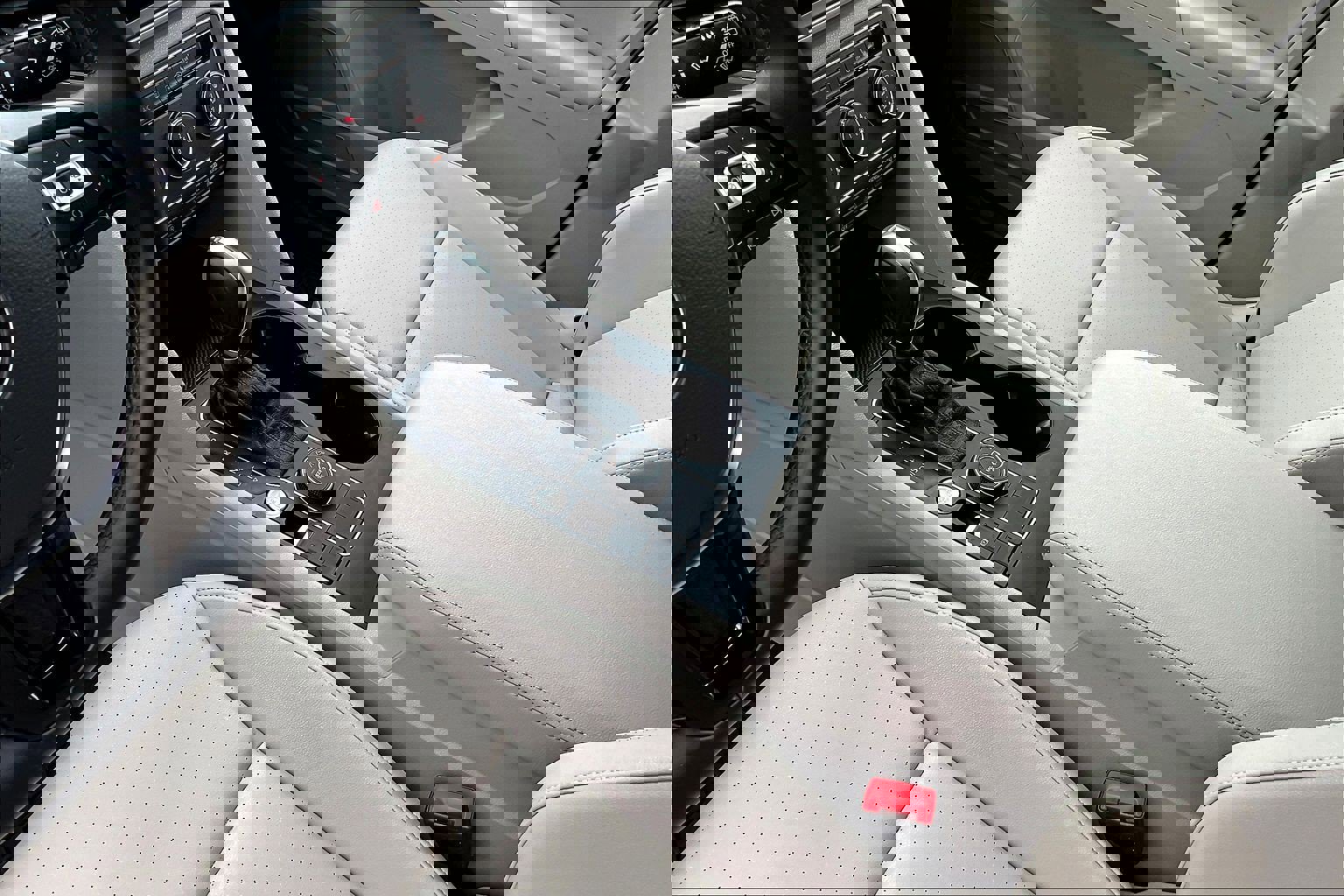 Used 2018 Volkswagen Atlas SE image 16