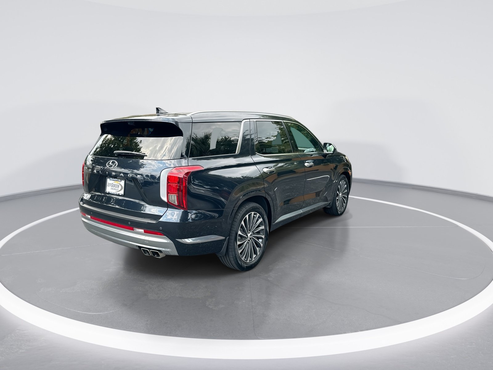 Used 2024 Hyundai Palisade Calligraphy FWD image 9