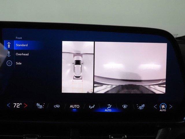 Used 2024 Chevrolet Equinox EV LT w/ LPO, Blackout Package image 30