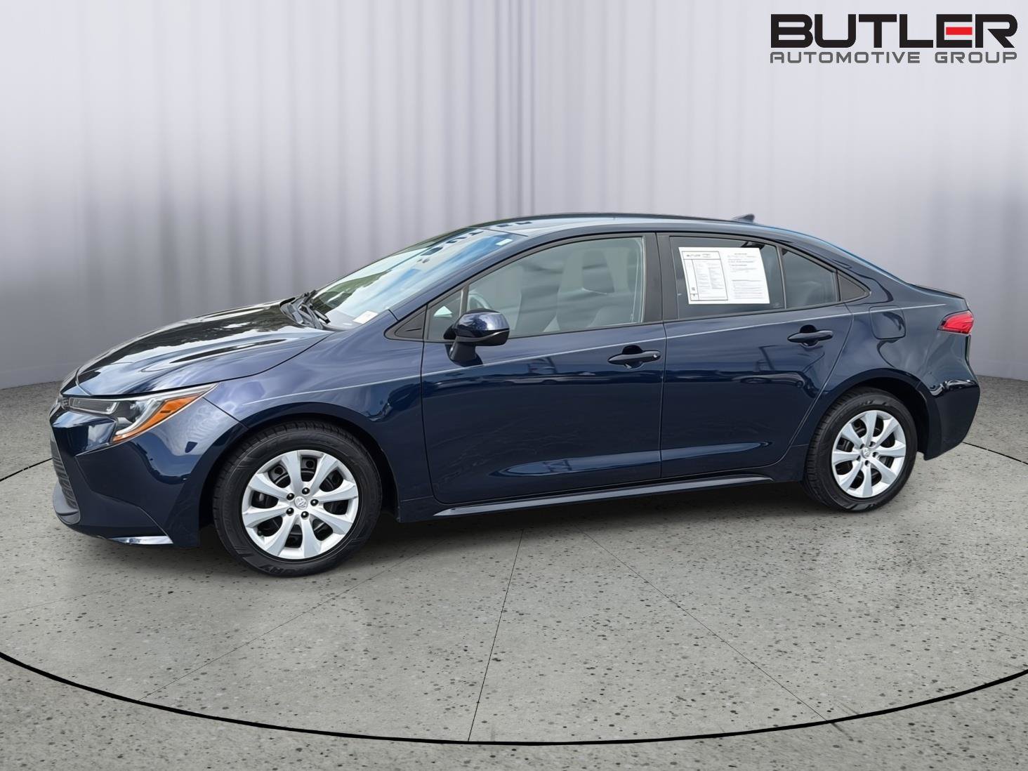 Used 2024 Toyota Corolla LE FWD image 3