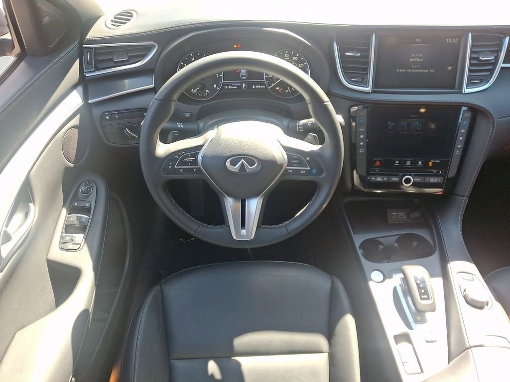 Certified 2025 INFINITI QX50 Pure image 12