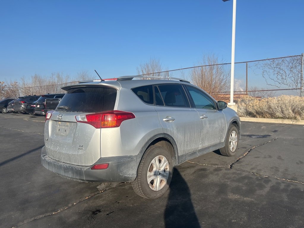 Used 2013 Toyota RAV4 LE image 4