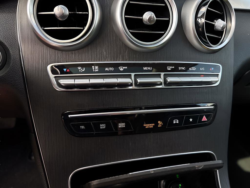Used 2021 Mercedes-Benz GLC 300 w/ Premium Package image 12