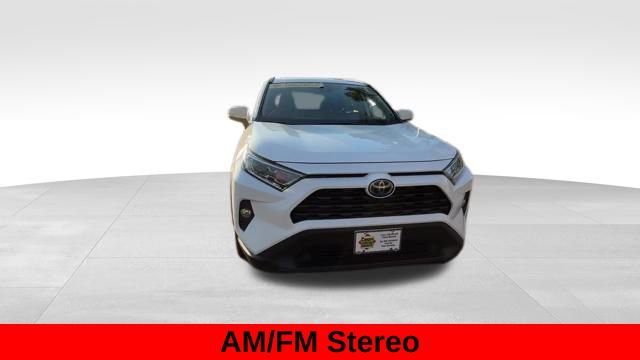 Used 2021 Toyota RAV4 XLE w/ Convenience Package image 10