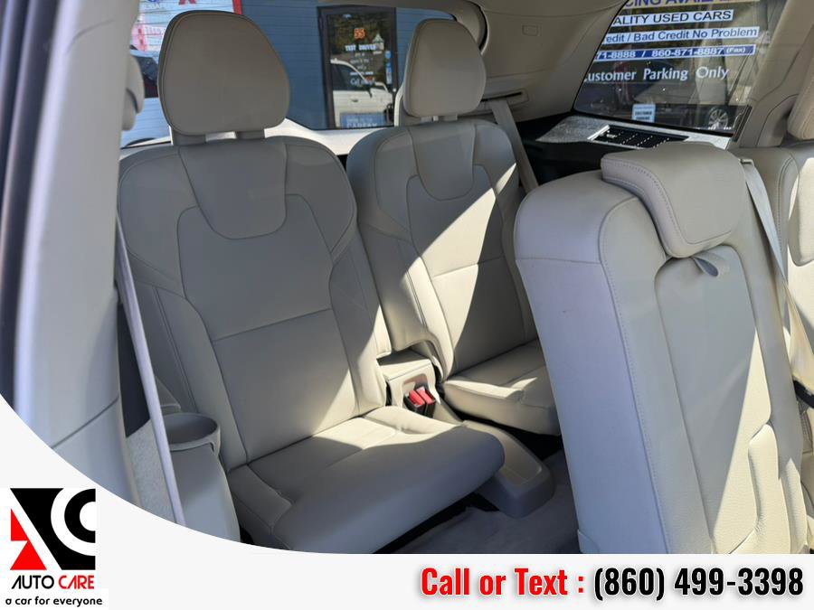 Used 2016 Volvo XC90 T6 Momentum w/ Momentum Plus Package image 11