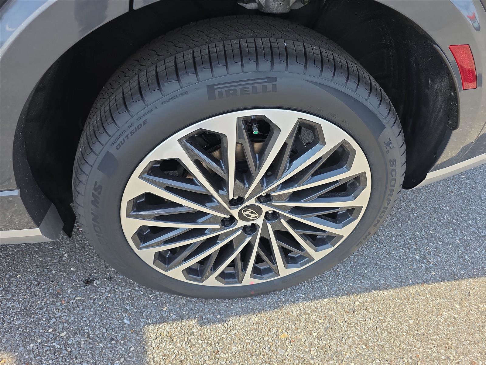 New 2026 Hyundai Palisade Calligraphy image 9