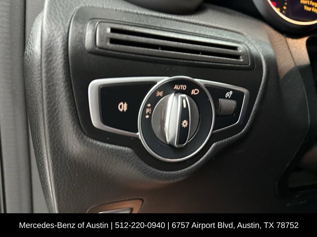 Used 2022 Mercedes-Benz GLC 300 4MATIC image 20