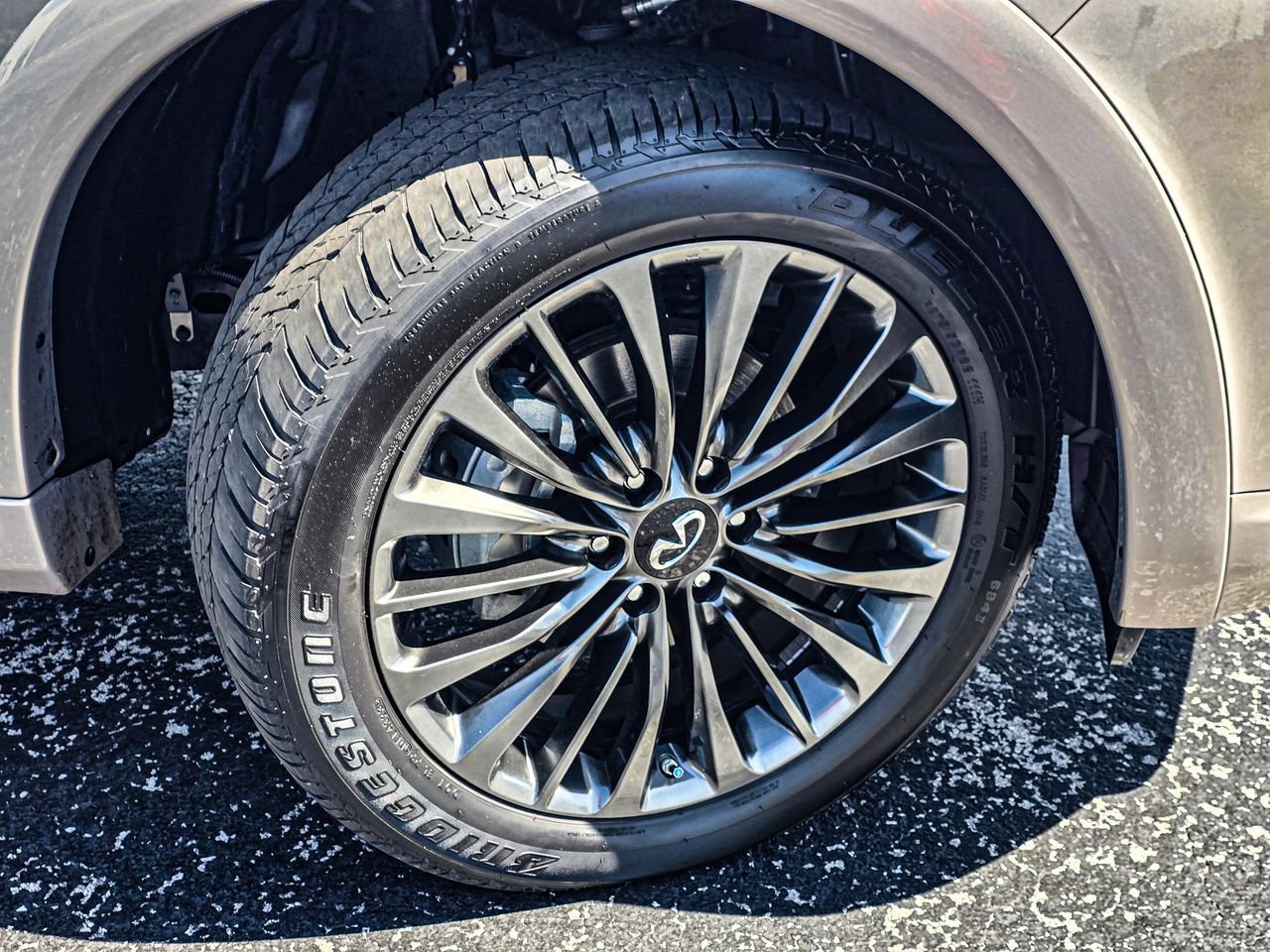Certified 2024 INFINITI QX80 Sensory AWD/4WD image 7