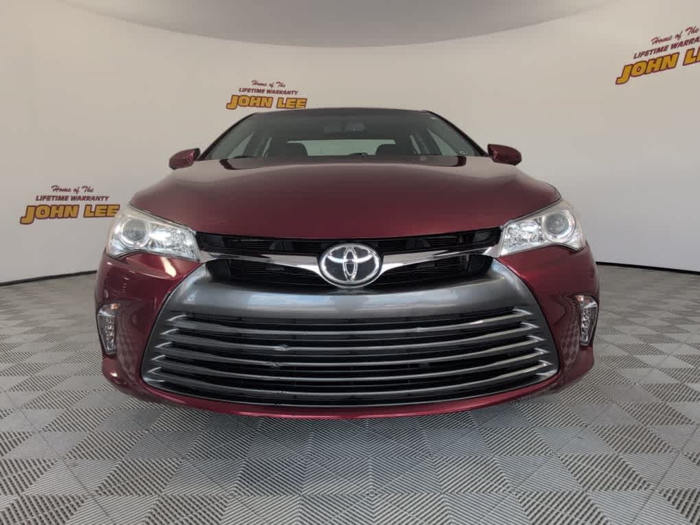Used 2017 Toyota Camry XLE w/ Moonroof Package FWD image 10