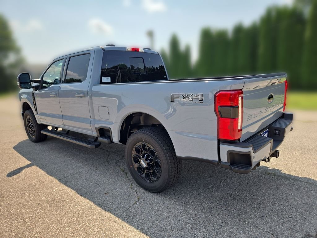New 2026 Ford F250 Lariat w/ Black Appearance Package AWD/4WD image 3