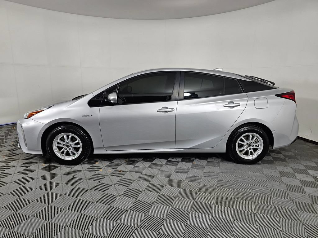 Used 2020 Toyota Prius XLE w/ Advanced Technology Package AWD/4WD image 4
