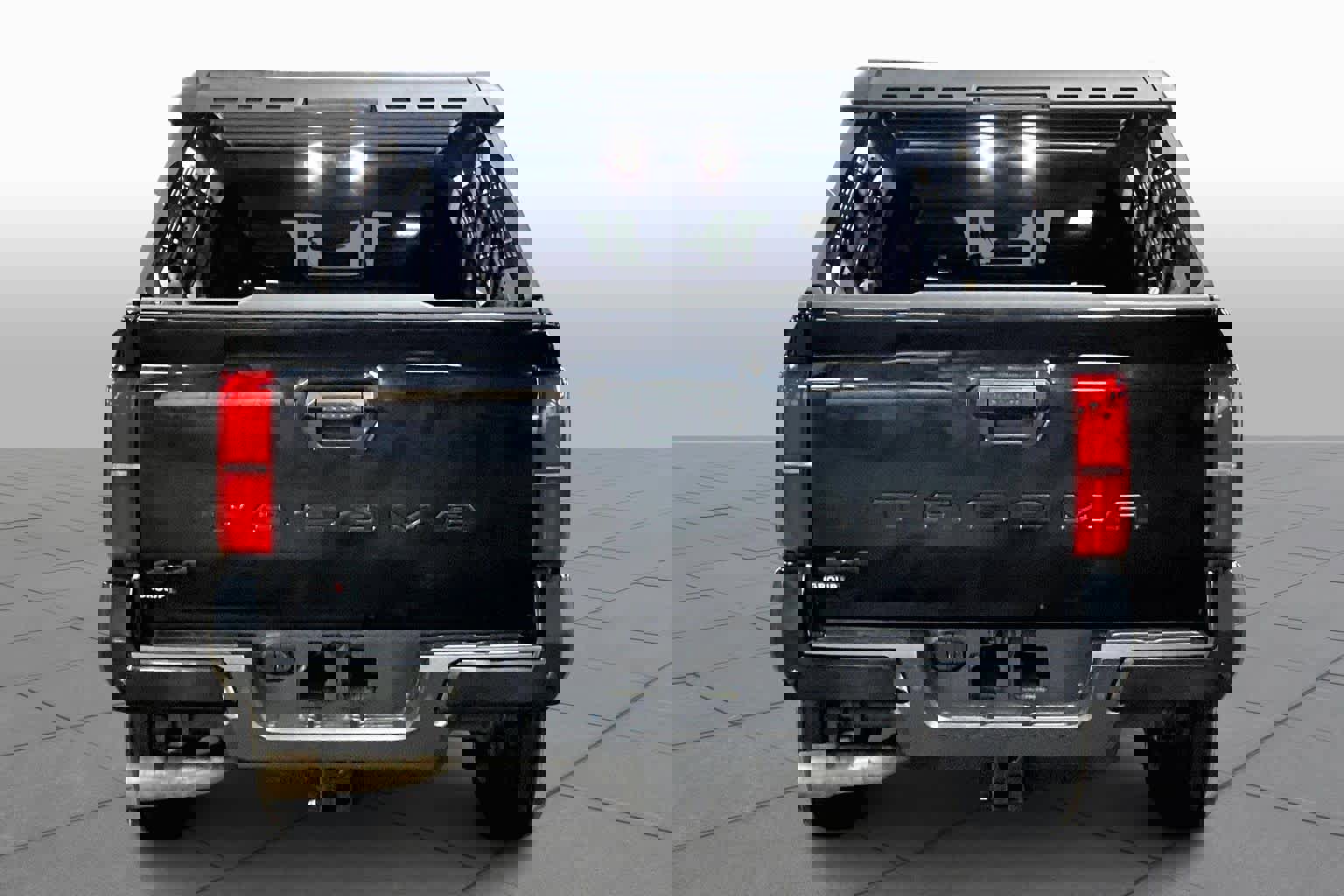 Certified 2025 Toyota Tacoma SR5 image 5