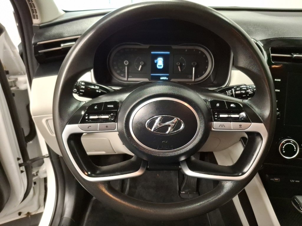 Used 2023 Hyundai Tucson SE image 17