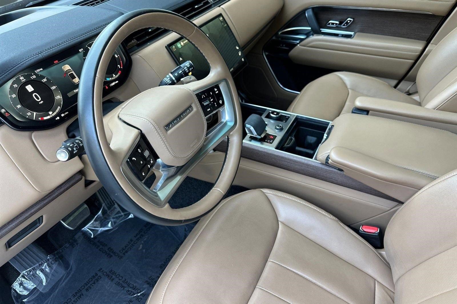 Used 2023 Land Rover Range Rover SE AWD/4WD image 4