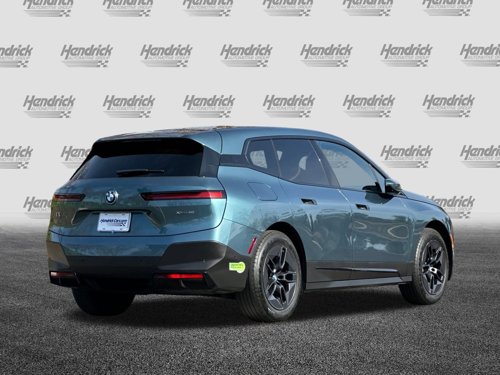 Used 2023 BMW iX xDrive50 w/ Premium Package image 5