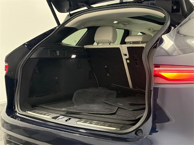 Used 2022 Jaguar F-PACE S image 8