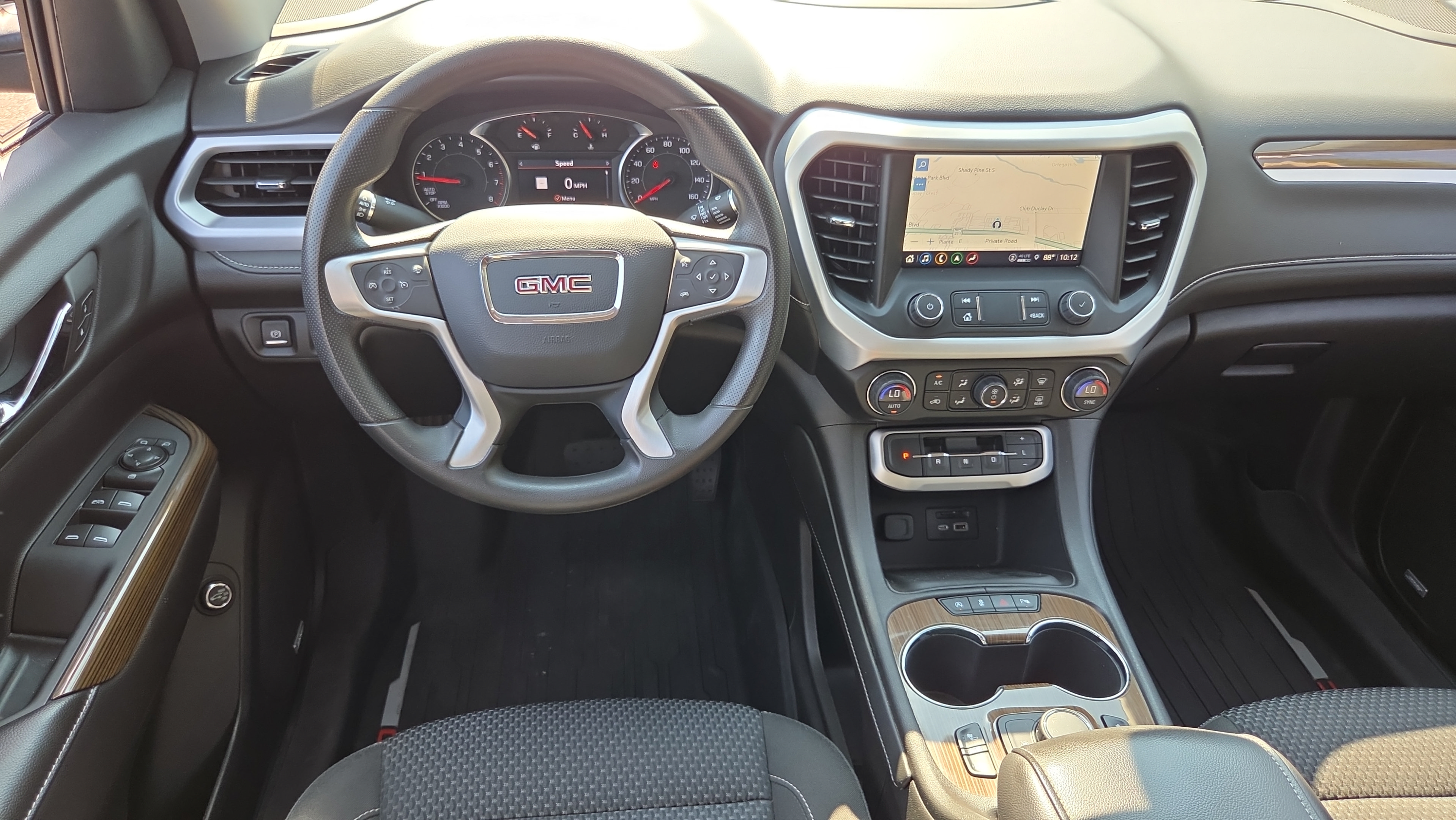 Certified 2023 GMC Acadia SLE w/ Driver Convenience Package FWD image 11