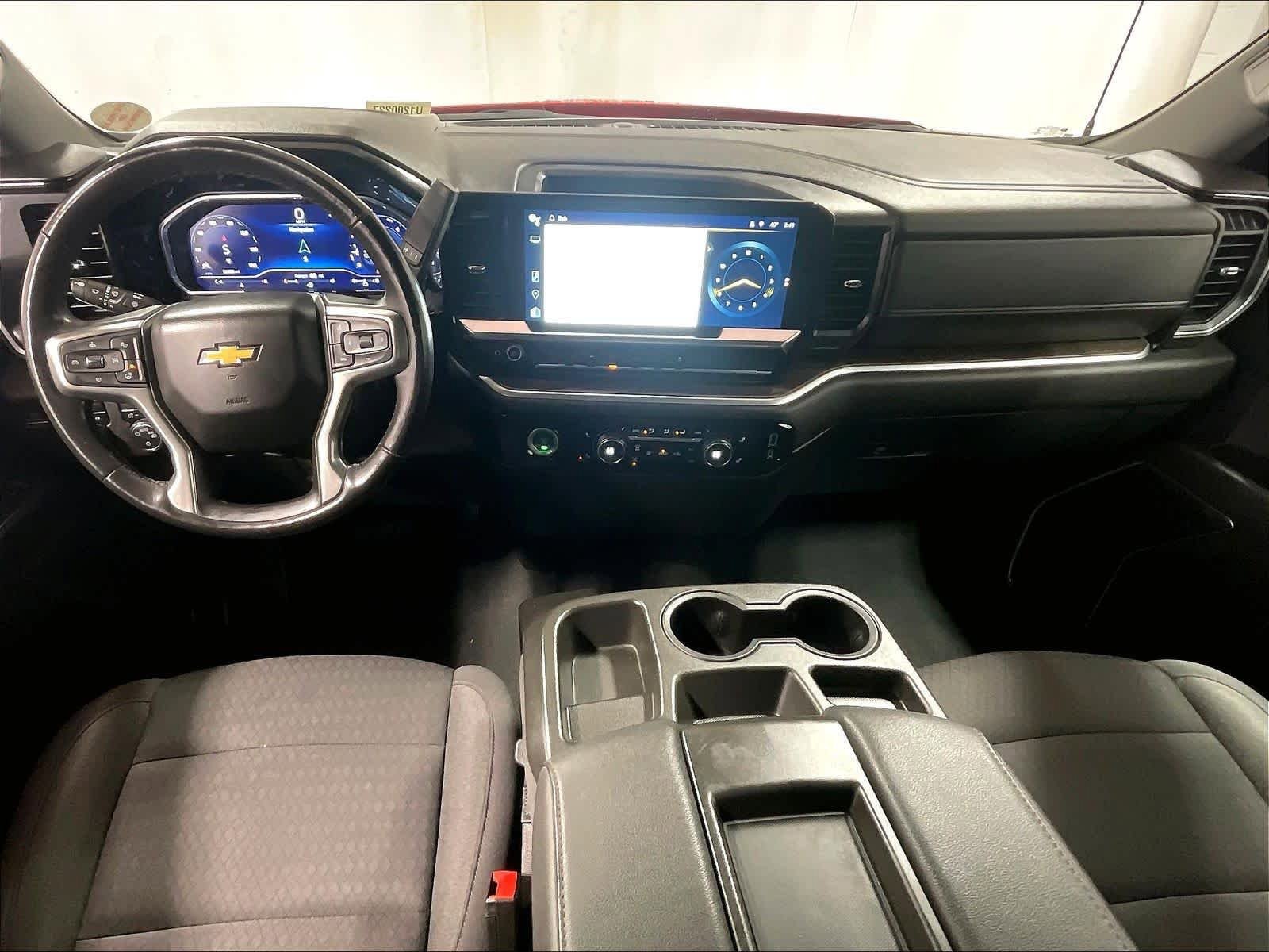 Used 2022 Chevrolet Silverado 1500 LT AWD/4WD image 21