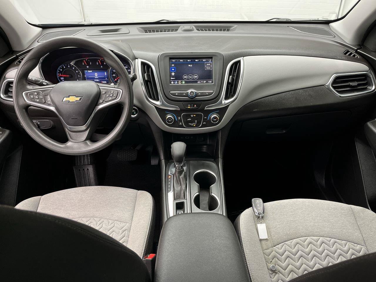 Used 2023 Chevrolet Equinox LT AWD/4WD image 4