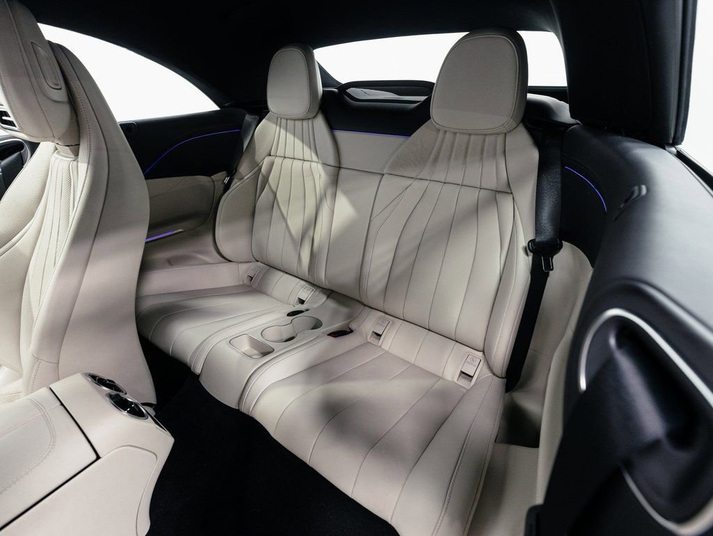 Used 2024 Mercedes-Benz CLE 450 4MATIC Cabriolet image 28