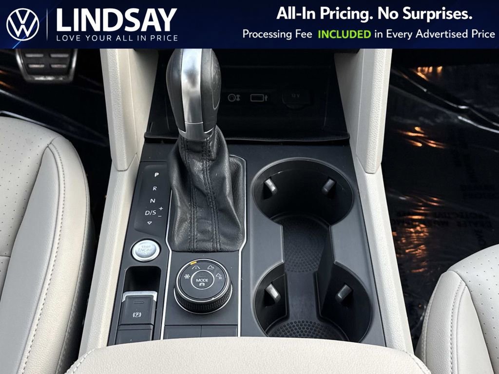 Used 2018 Volkswagen Atlas SE w/ R-Line Package image 18