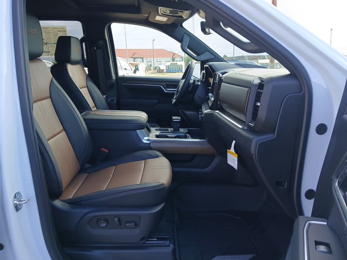 New 2026 Chevrolet Silverado 1500 High Country w/ High Country Premium Package AWD/4WD image 64