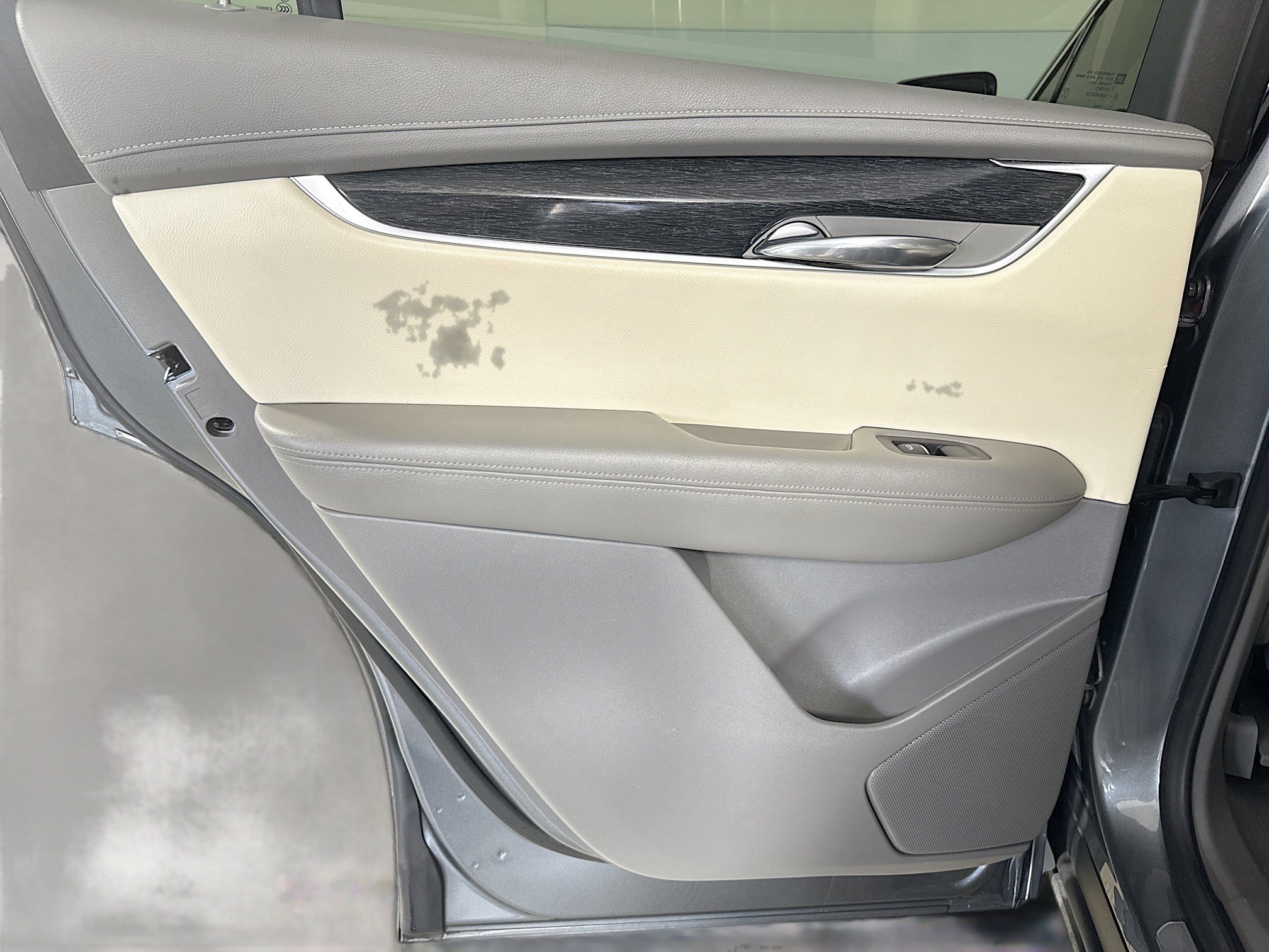 Used 2022 Cadillac XT6 Premium Luxury FWD image 24