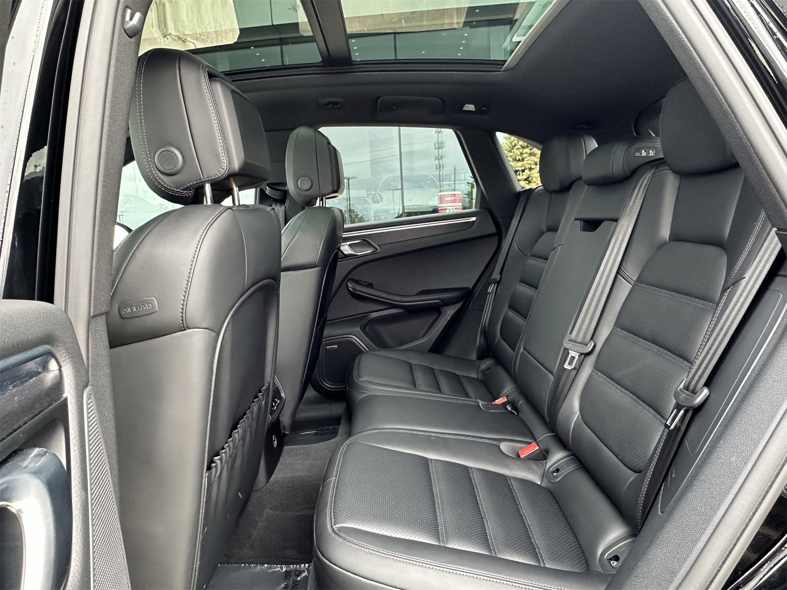 Certified 2024 Porsche Macan GTS image 16