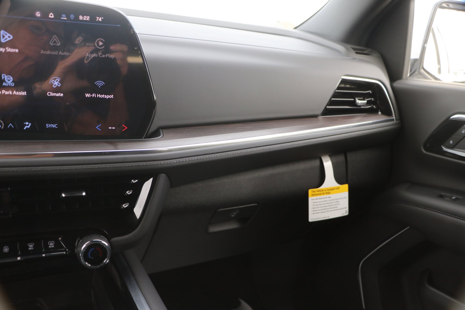 New 2026 Chevrolet Suburban LS image 27