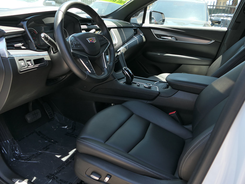 Used 2023 Cadillac XT5 Luxury FWD image 10