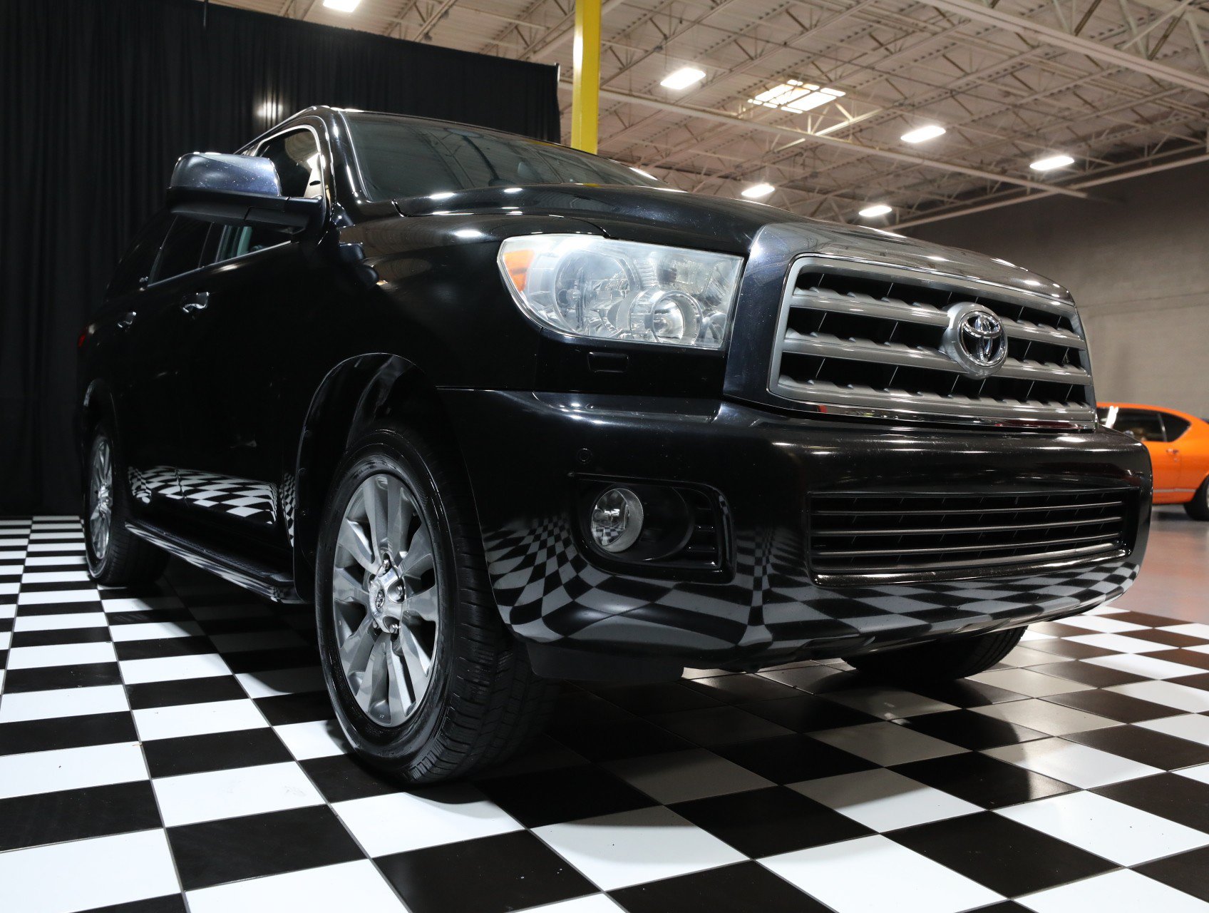 Used 2016 Toyota Sequoia Limited AWD/4WD image 13