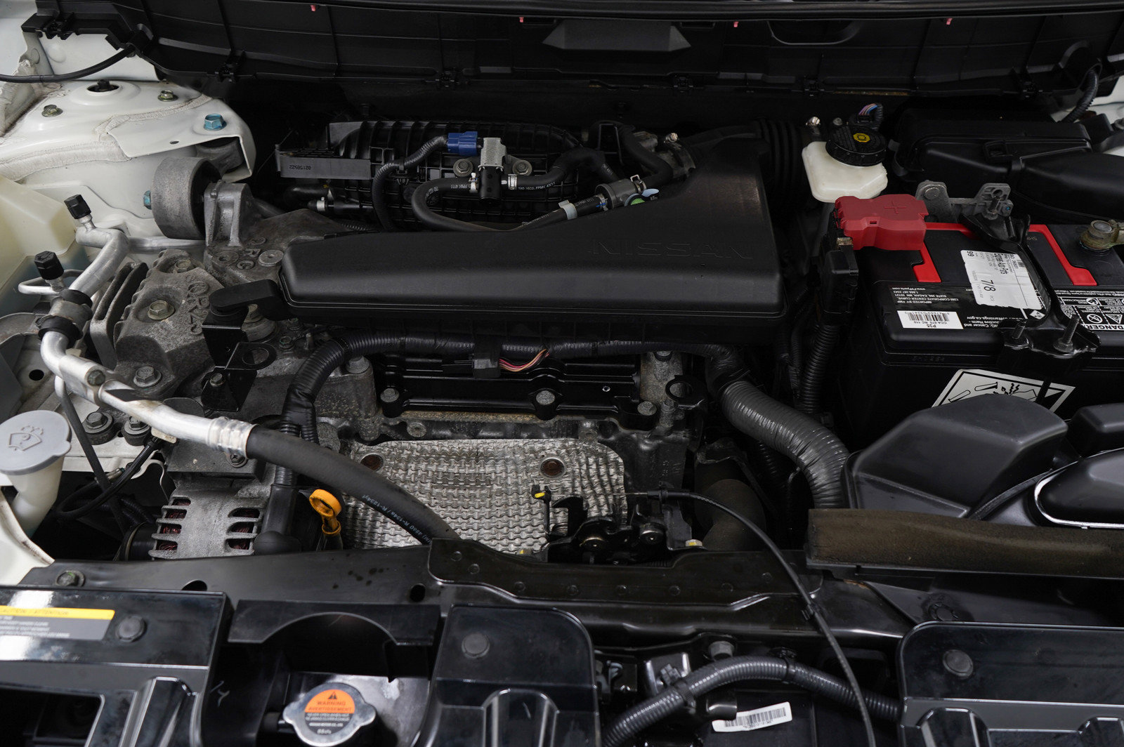 Used 2015 Nissan Rogue SL w/ SL Premium Package image 26