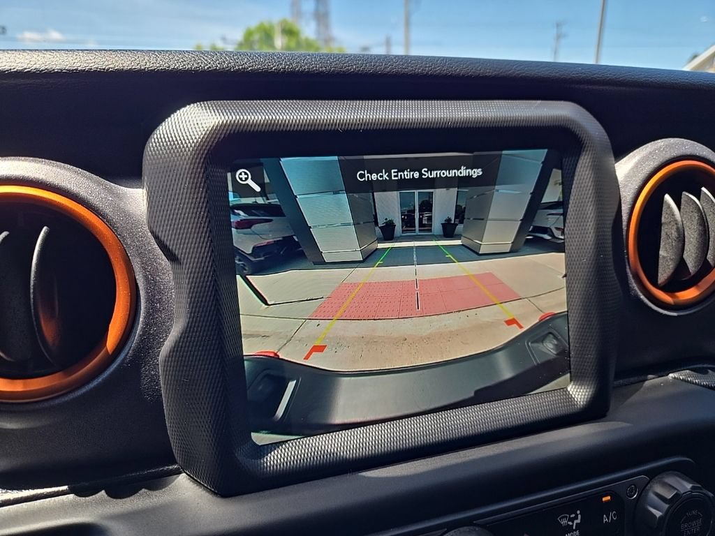 Used 2021 Jeep Gladiator Mojave AWD/4WD image 33