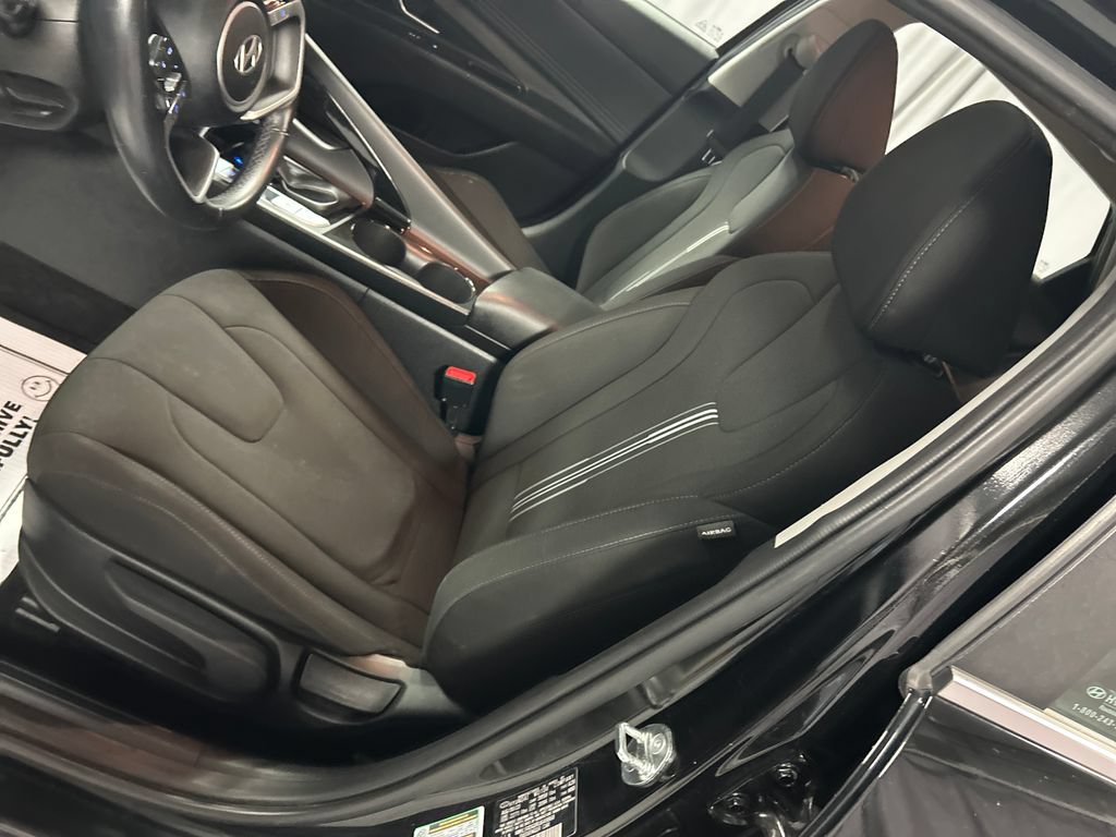 Used 2024 Hyundai Elantra SEL w/ Convenience Package FWD image 10