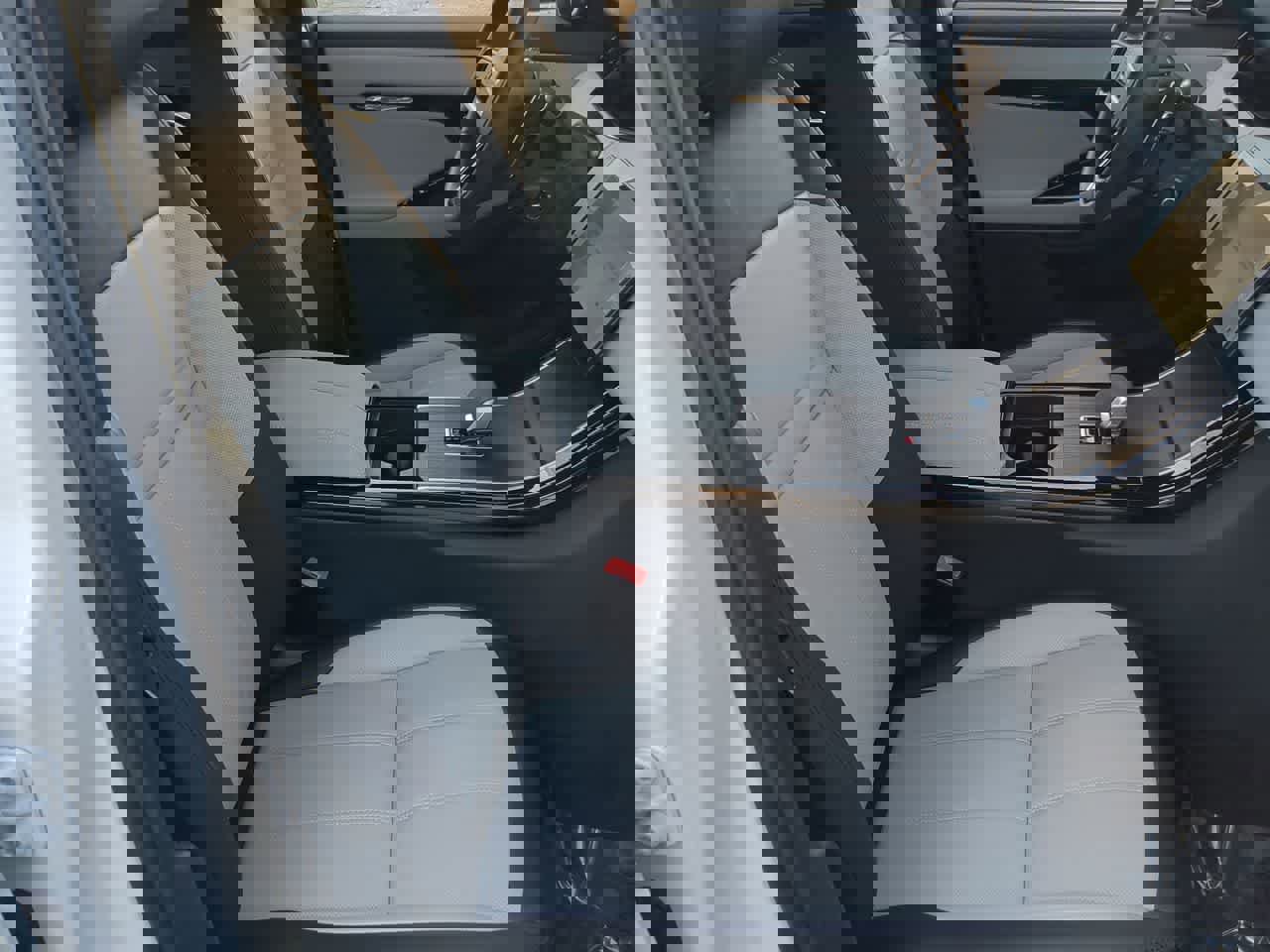 Used 2026 Land Rover Range Rover Evoque Dynamic SE image 23