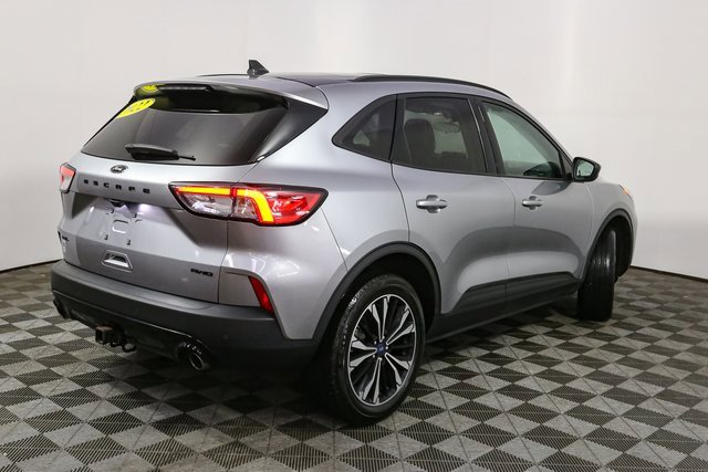 Used 2022 Ford Escape SEL w/ SEL Stealth AWD Package image 13