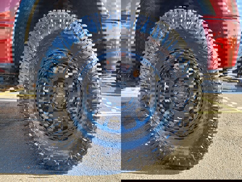 Used 2014 Ford F150 FX4 w/ Equipment Group 402A Luxury AWD/4WD image 24