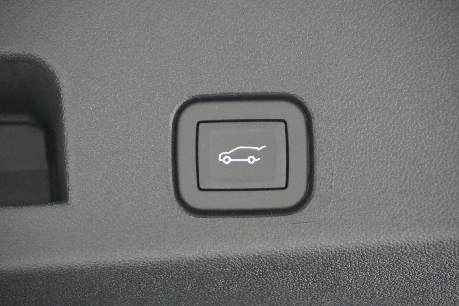 New 2026 Chevrolet Traverse Z71 w/ Driver Confidence Package image 7