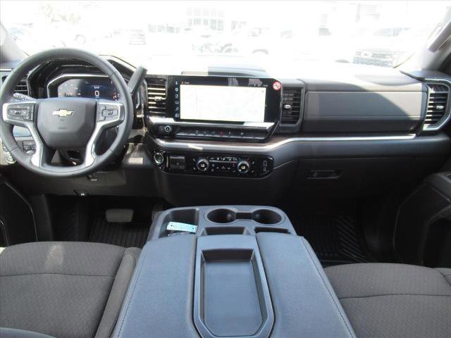 Used 2025 Chevrolet Silverado 2500 LT w/ Convenience Package AWD/4WD image 12