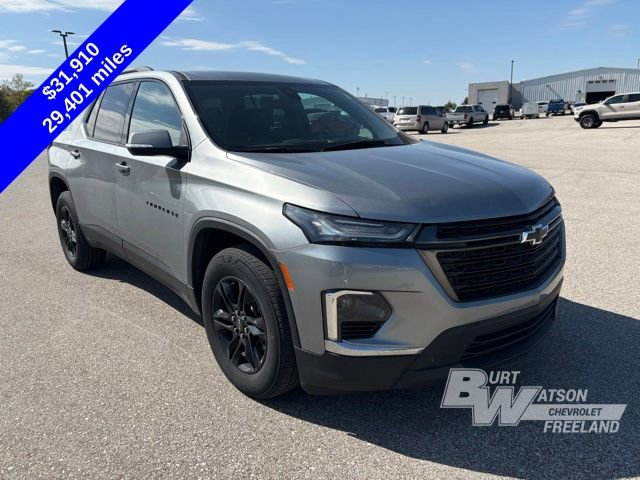 Used 2023 Chevrolet Traverse LT w/ Midnight/Sport Edition AWD/4WD image 5