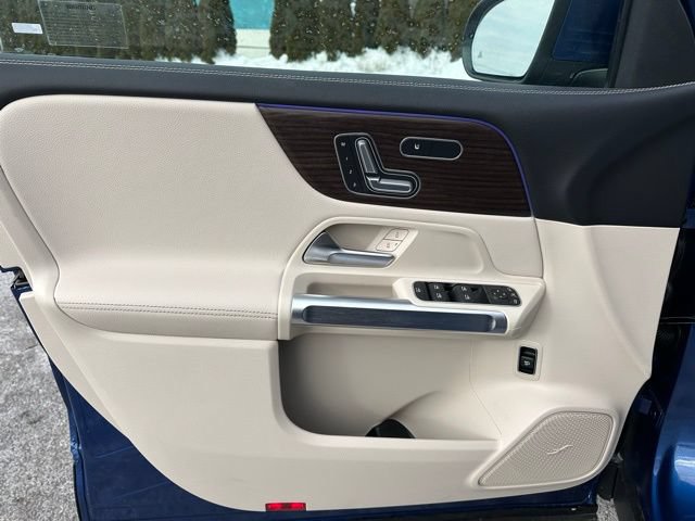 New 2026 Mercedes-Benz GLB 250 4MATIC image 9