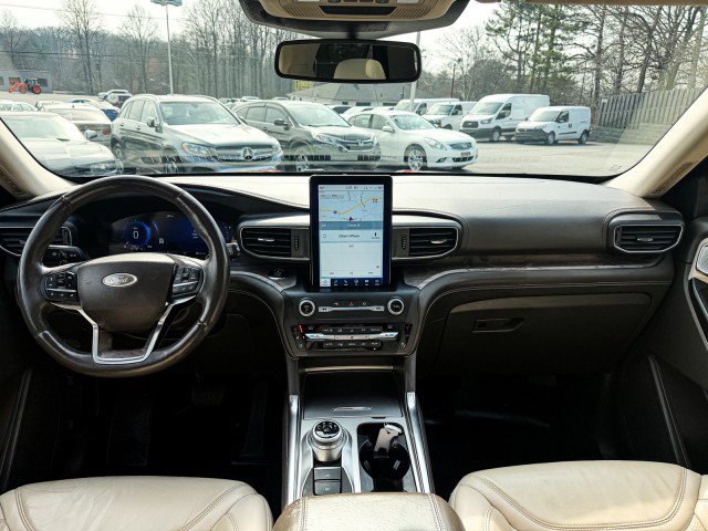 Used 2020 Ford Explorer Platinum w/ Premium Technology Package image 6
