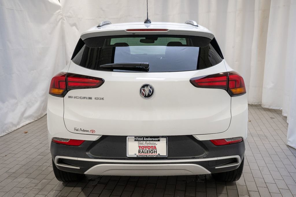 Used 2022 Buick Encore GX Select image 5